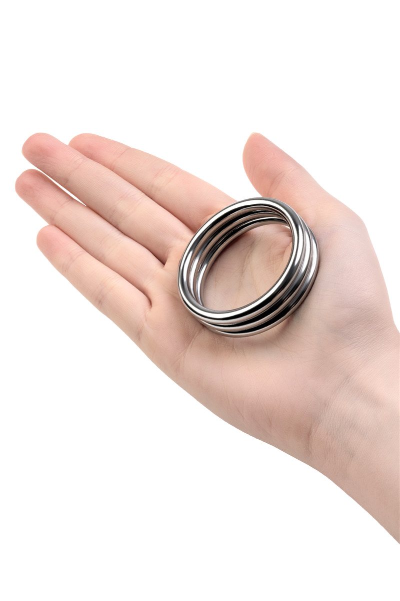 картинка Кольцо на пенис TOYFA Metal, серебряное, Ø 4,3 см от магазина ErosMania