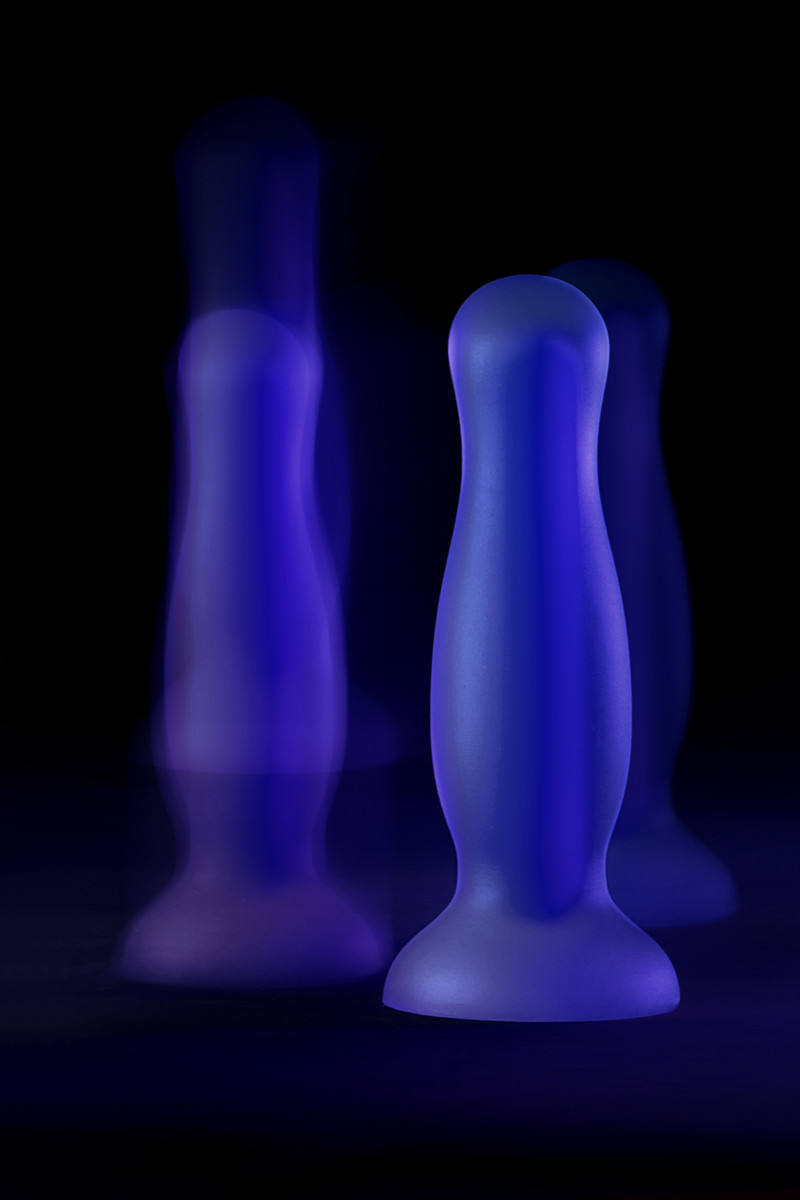 картинка Анальная втулка светящаяся в темноте Beyond by Toyfa Namor Glow, силикон, прозрачный, 12,5 см от магазина ErosMania