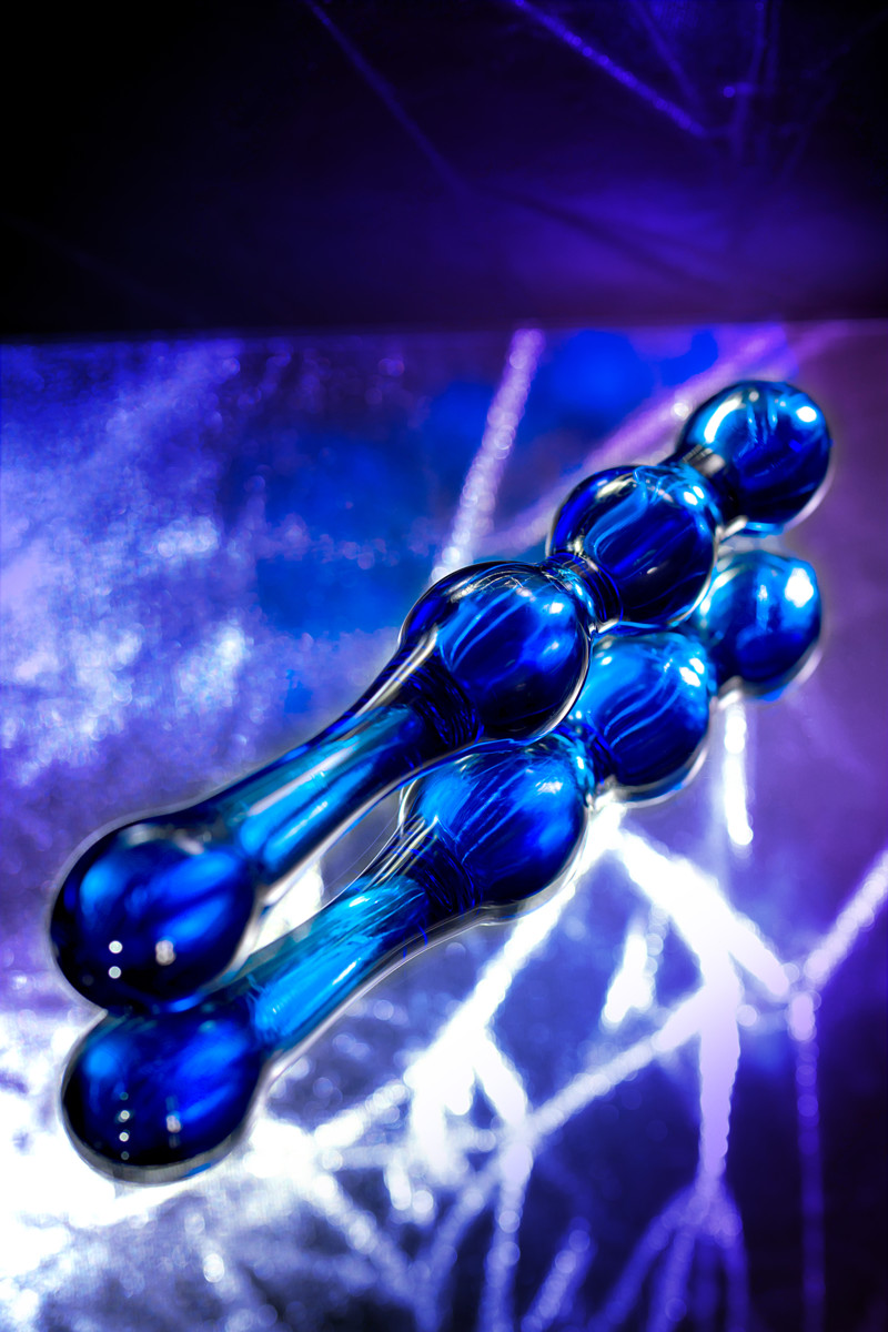 картинка Двусторонний фаллоимитатор Sexus Glass, стекло, синий, 20,5 см от магазина ErosMania