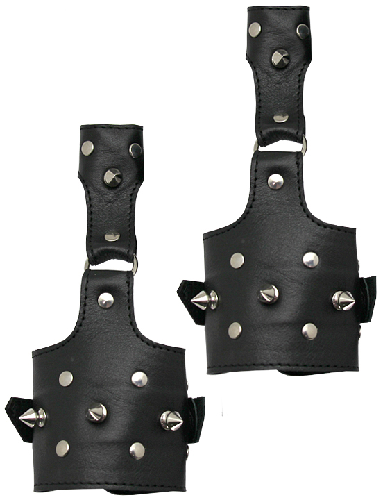 картинка Наручники декорированные шипами от магазина ErosMania